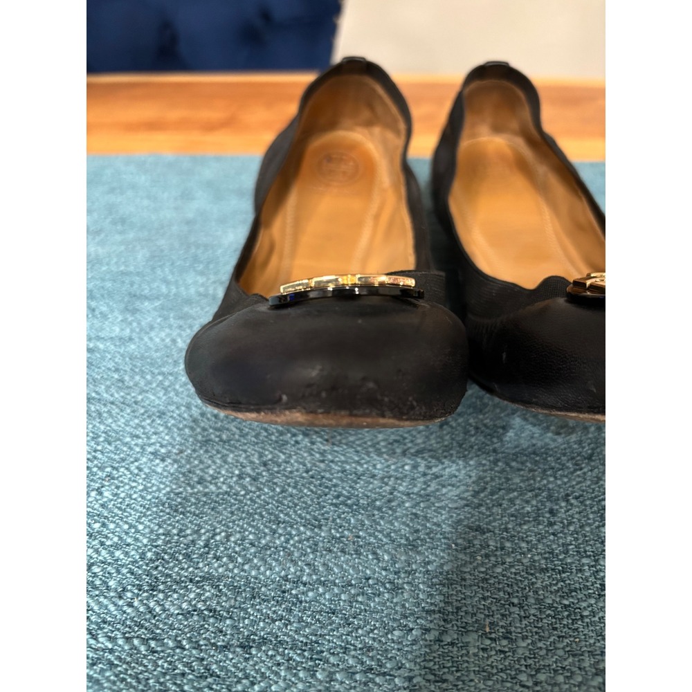 Tory Burch Reva Black Leather Ballet Flats Gold Logo Medallion Shoes - Picture 5 of 7